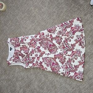 The Limited Size 10 White with Pink Paisley Design